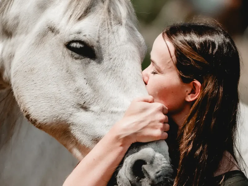 Janine Leuf und ihr spanisches Pferd Pichon